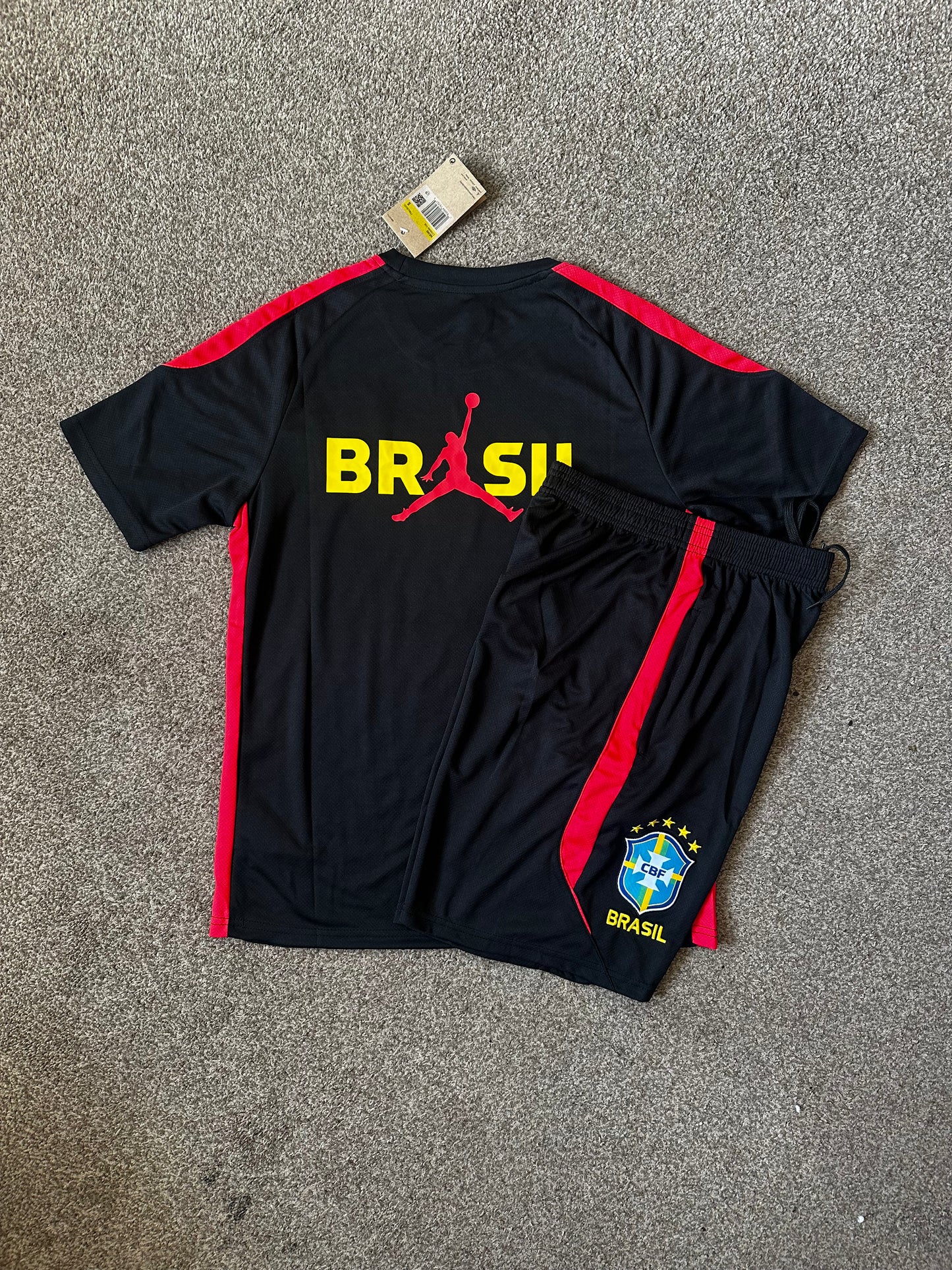 Brazil 2026/27 Black & Red Training Set