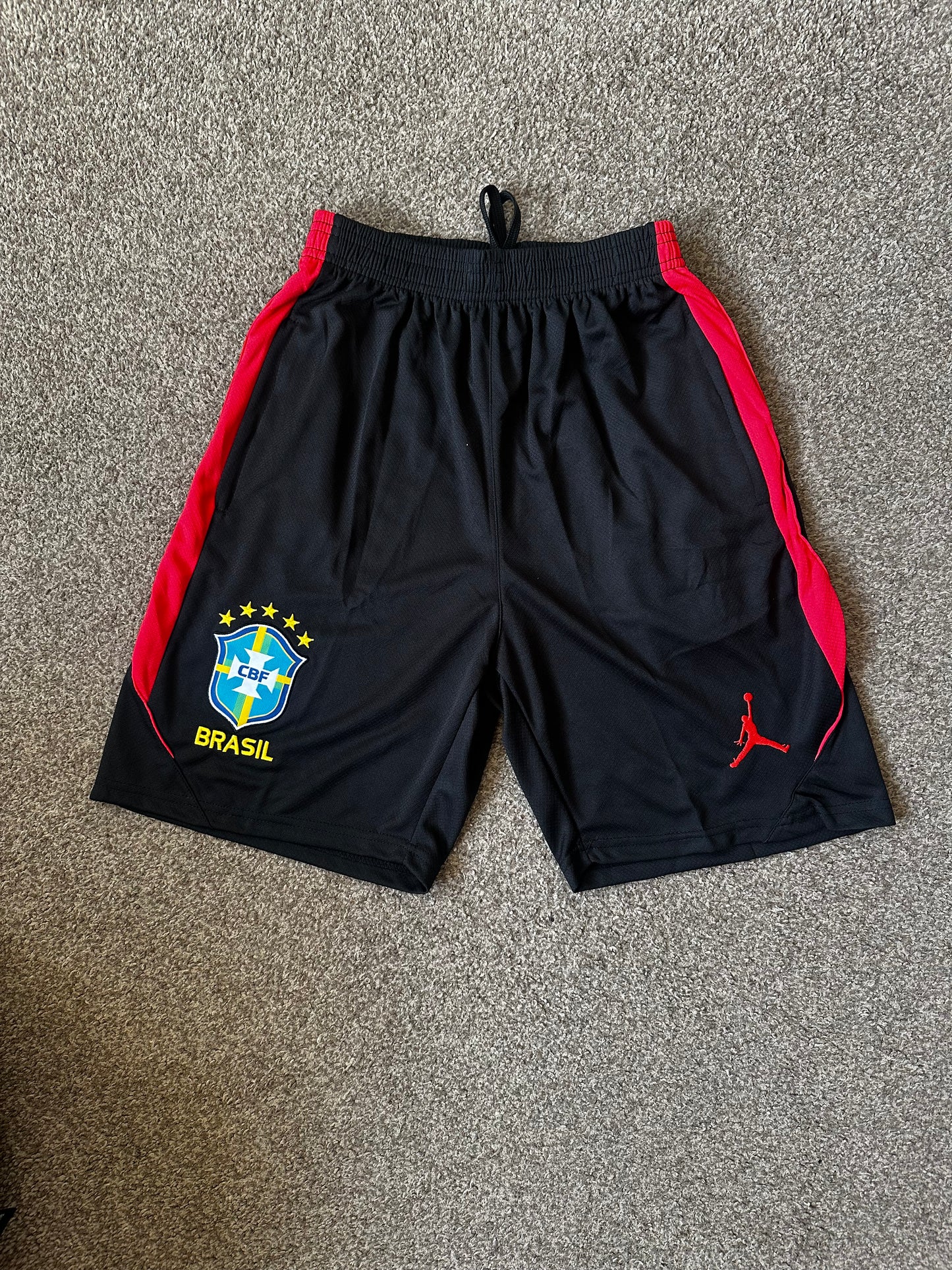 Brazil 2026/27 Black & Red Training Set