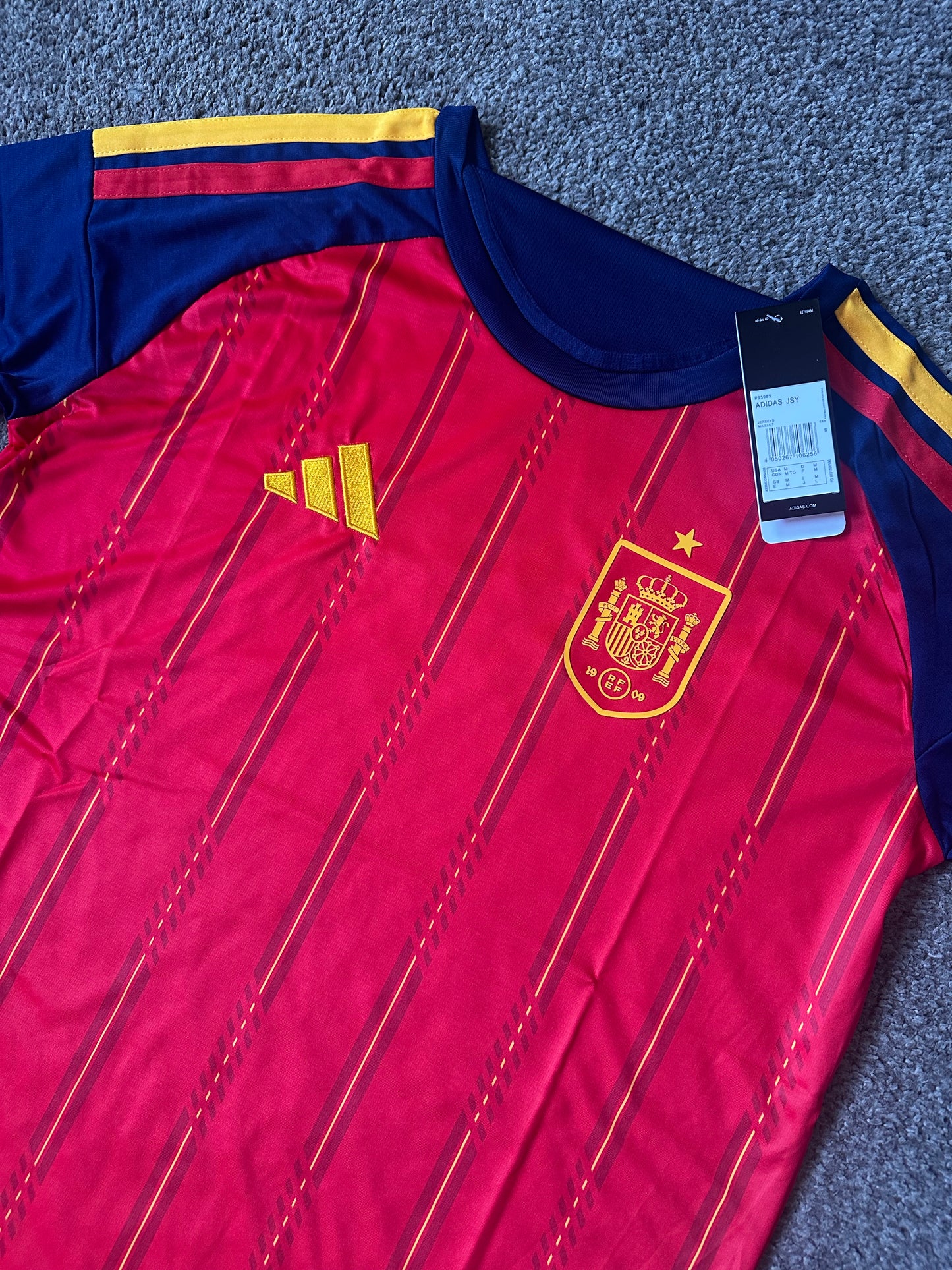 Spain 2026 Home Jersey - Red/Navy