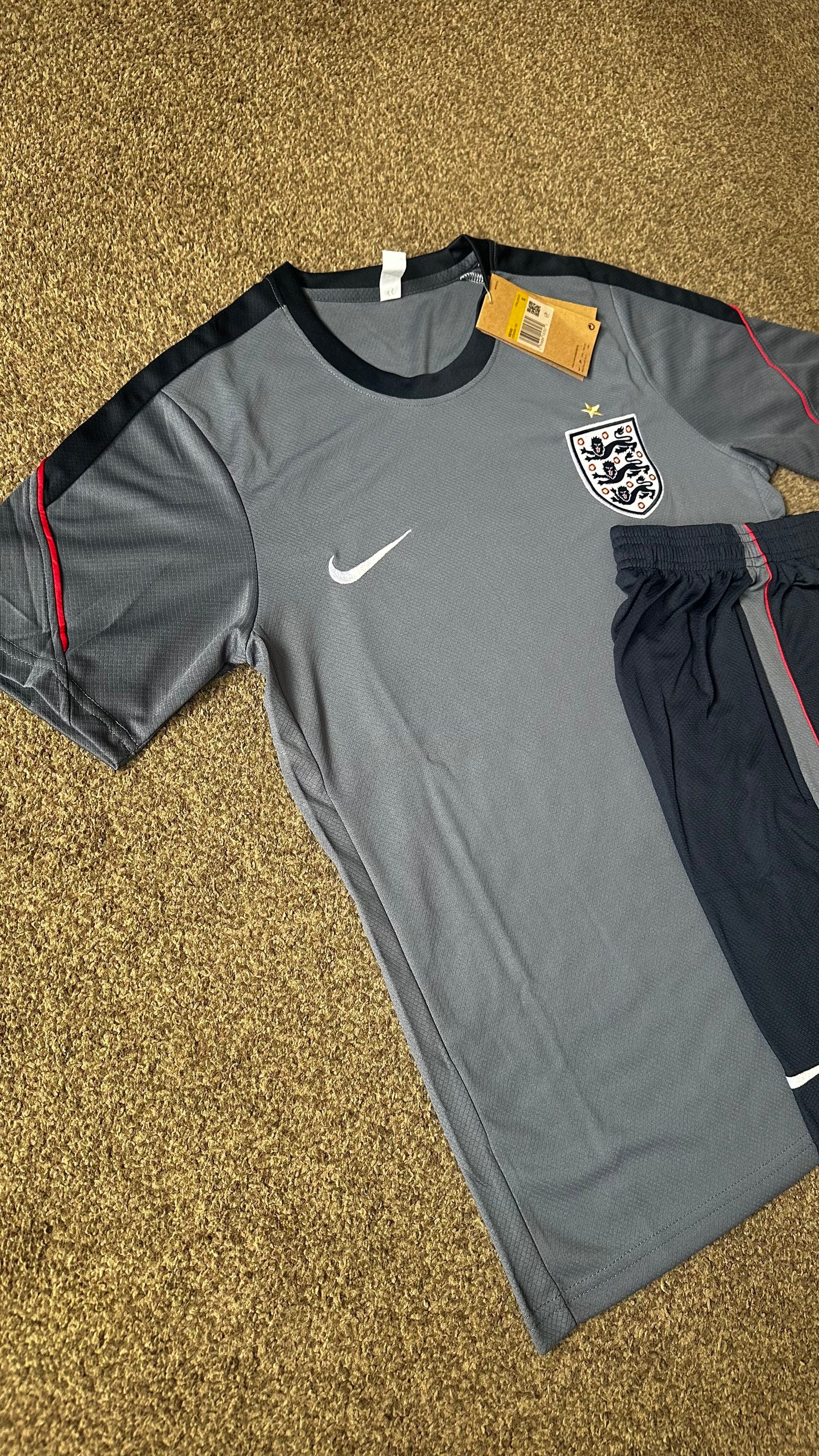 England 2026 Training Set Grey/Black