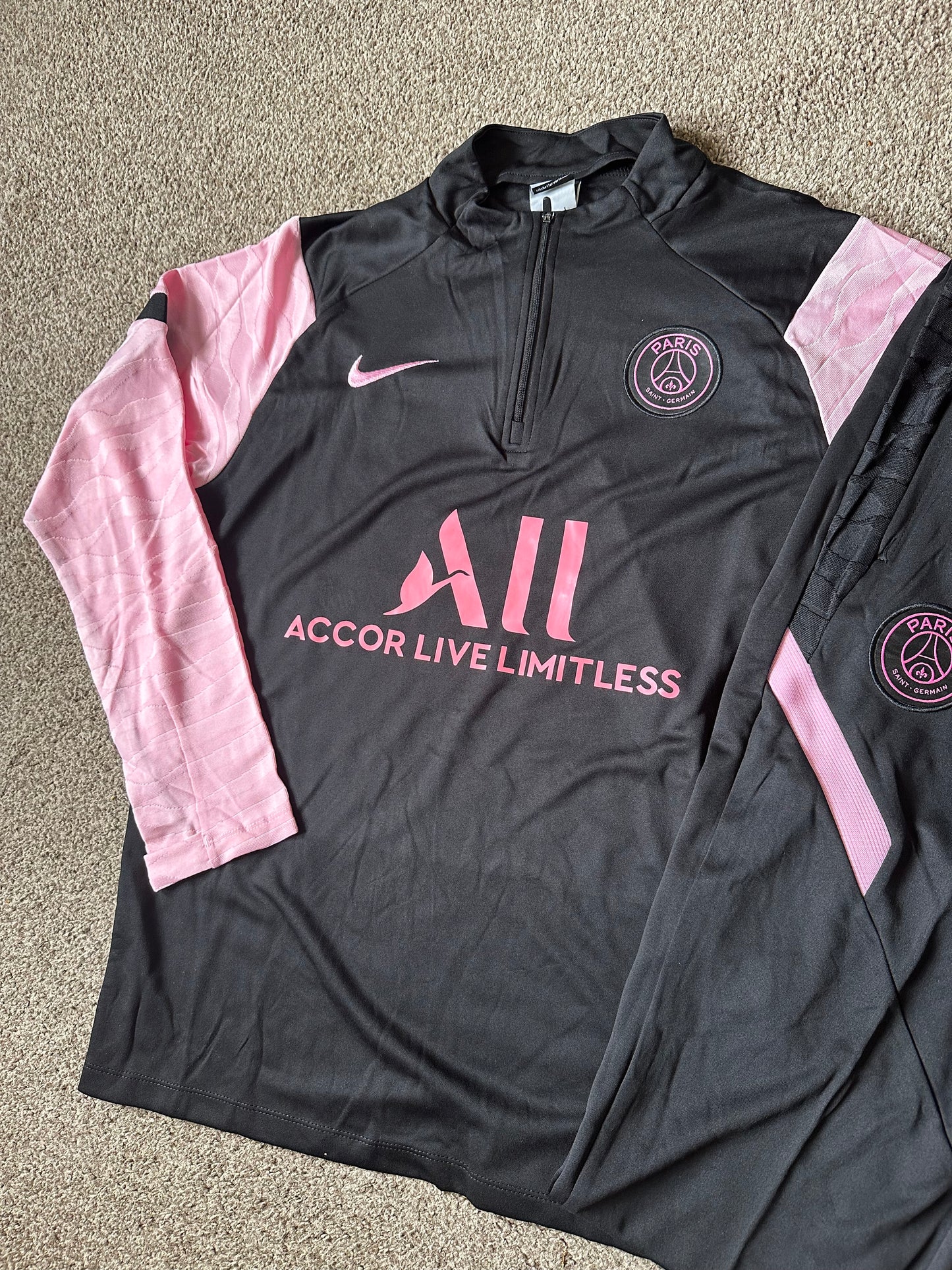 PSG Tracksuit 21/22 - Black/Pink Sleeves