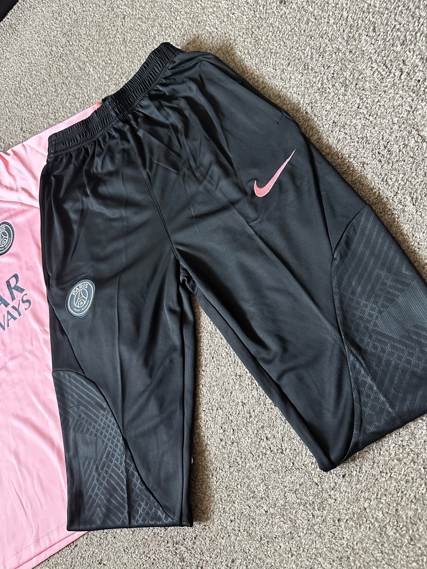 PSG Tracksuit 23/24 - Pink/Black
