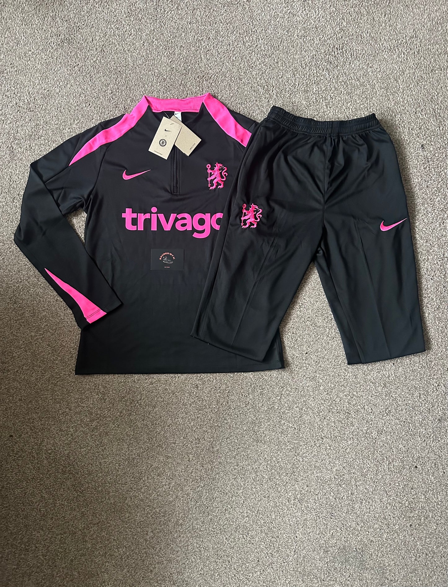 Chelsea Tracksuit 24/25 - Black/Pink
