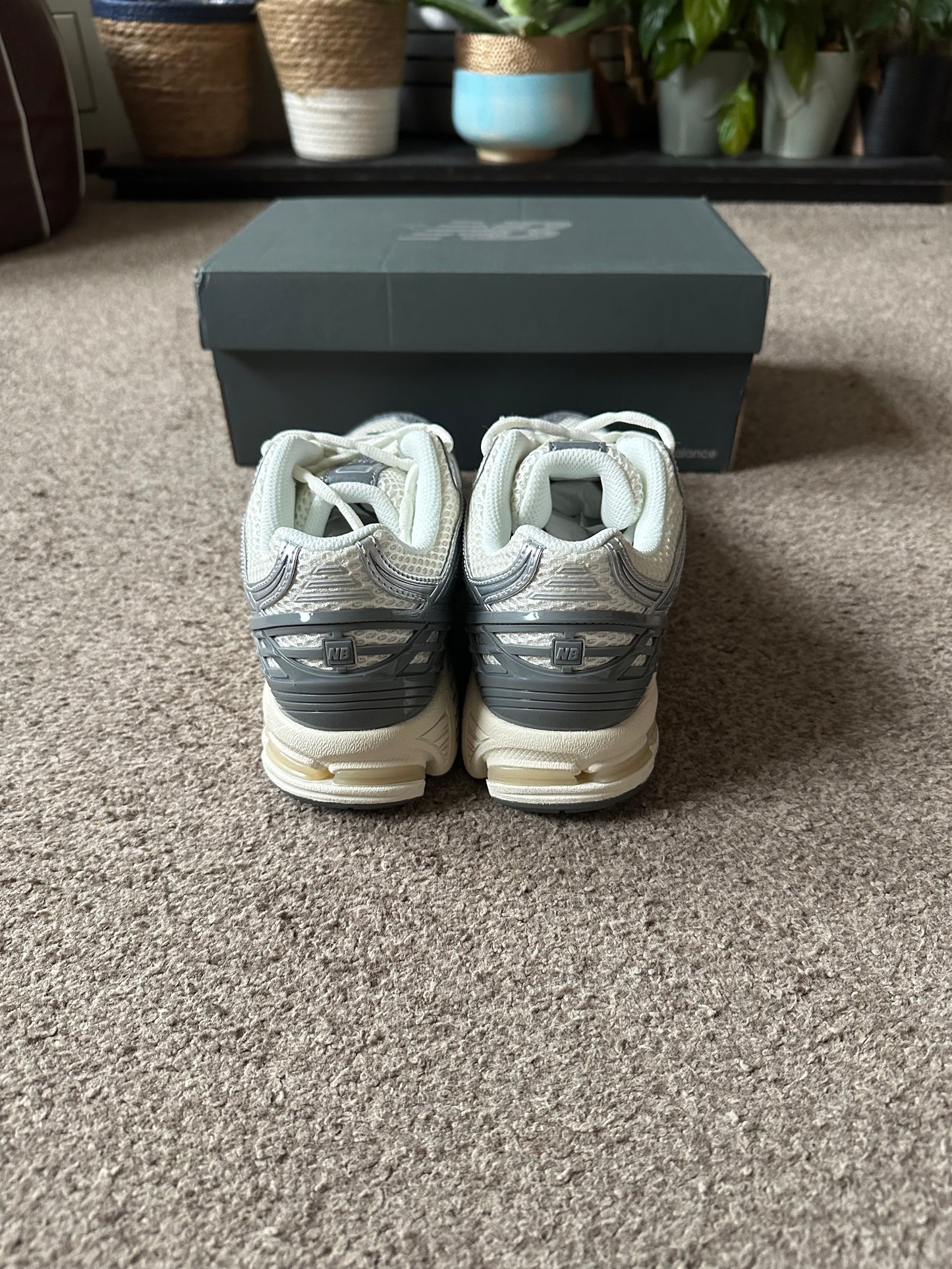 1906r New Balance - Grey/Silver